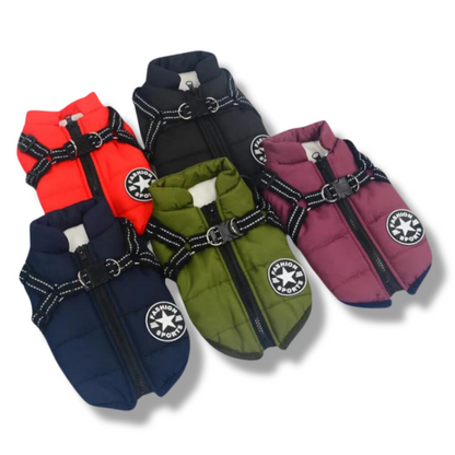 Wasserdichte Hundejacke mit Geschirr