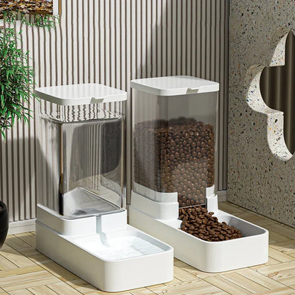 Futter- und Wasserspender für Katzen & Hunde
