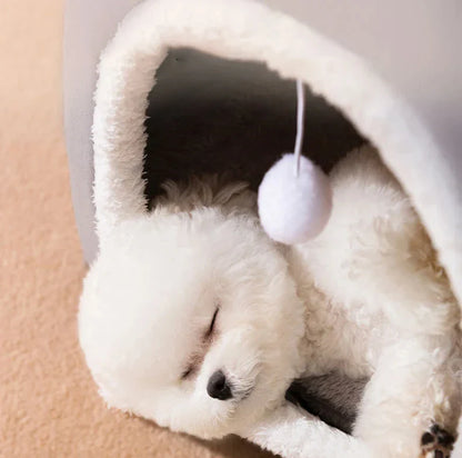 Warmes Hunde- & Katzenhaus für den Winter