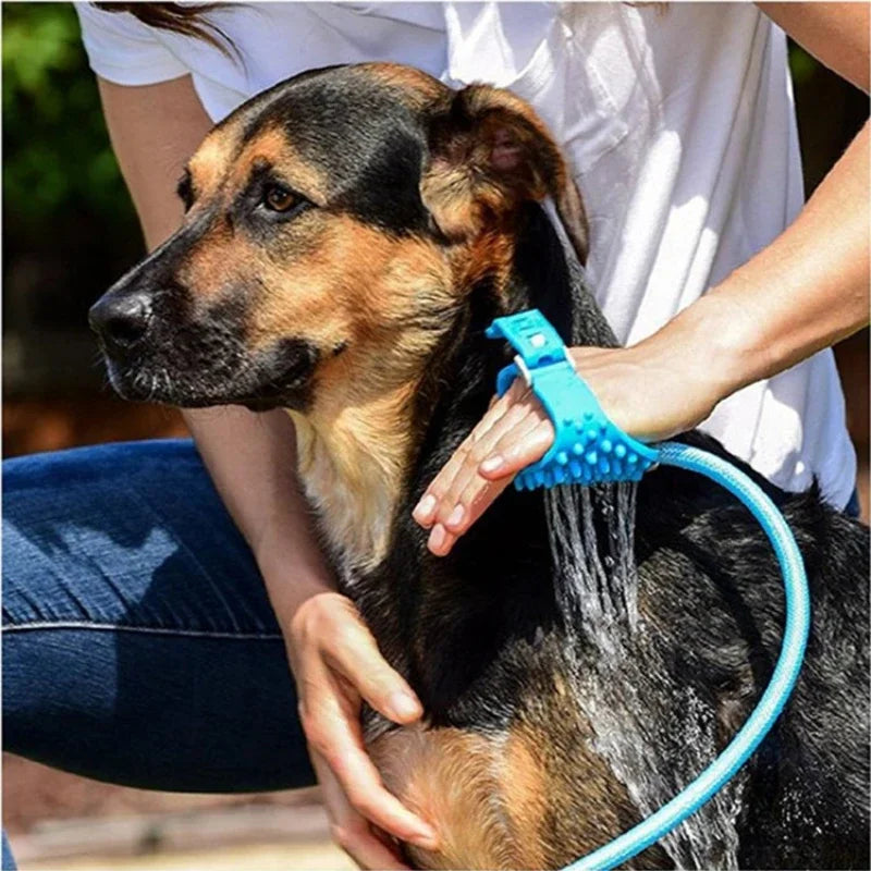 SchaumBürste – Duschbürste mit langem Schlauch 🚿🐕